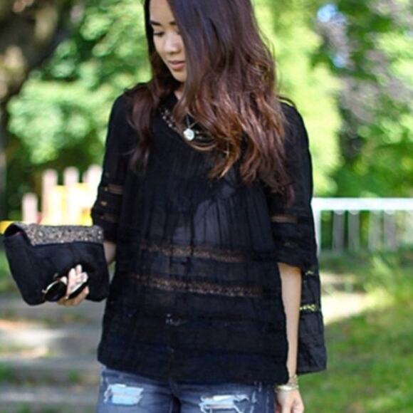 Aritzia Wilfred Beaudry Top XS Black Pintuck Pleated Crochet Peasant Blouse Chic - Picture 10 of 11